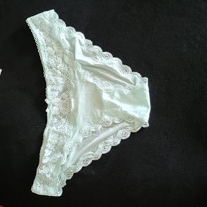 BRAND NEW Victoria Secret Dream Angels Cheekini Panty